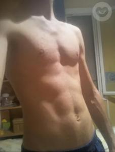 Jeune homme donneur d'orgasmes
