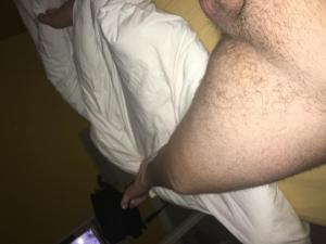 Cherche coquine trs chaude 